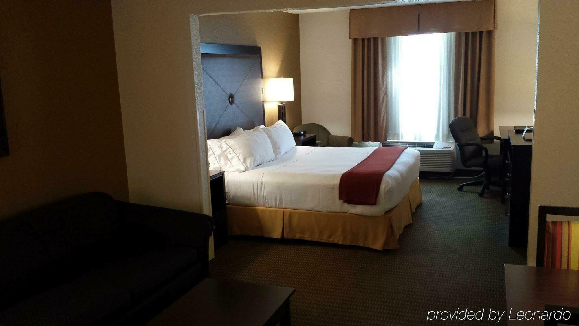 Express & By Ihg